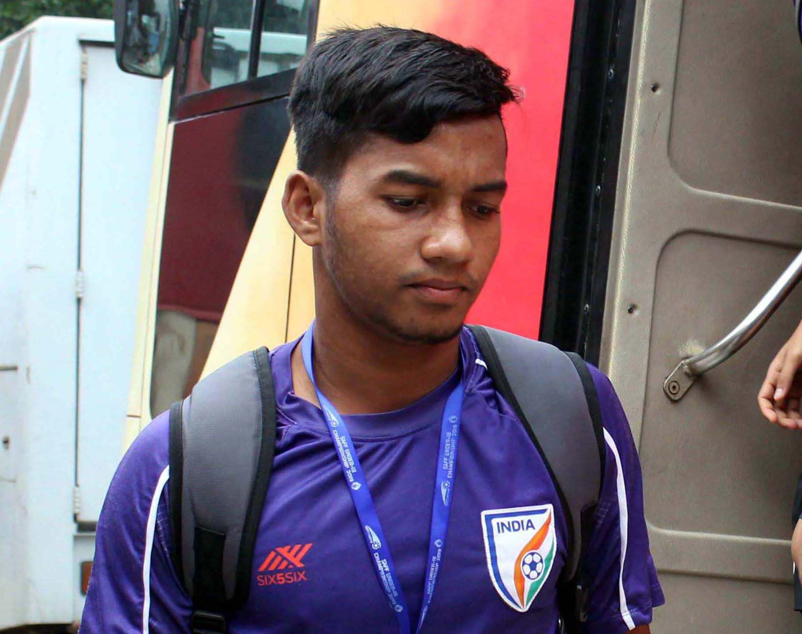 East Bengal FC are all set to complete the signing of 19 year-old  Right-Back Tankadhar Bag on a multi-year deal. [KhelNow] : r/IndianFootball